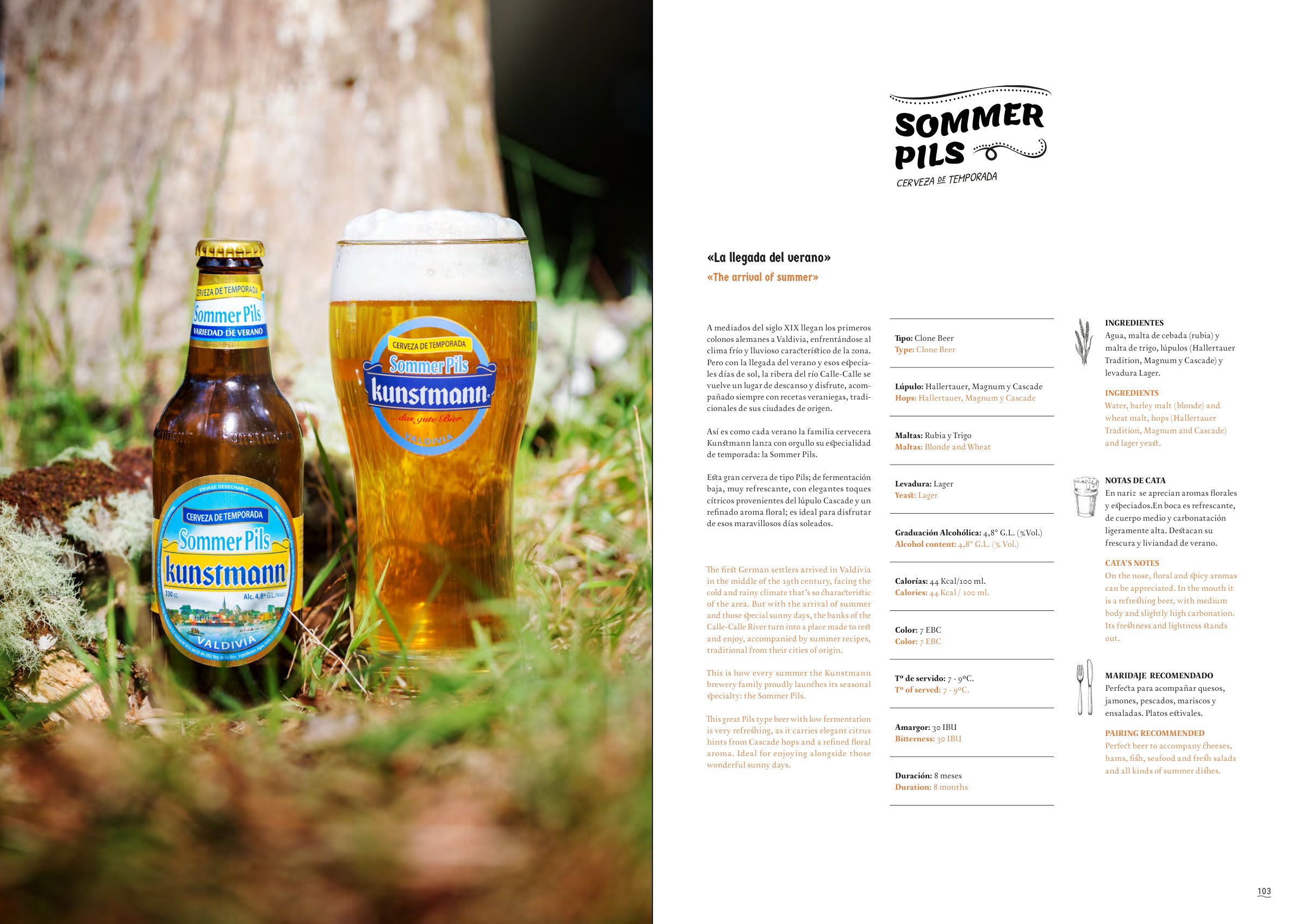 Doble página de la Sommer Pils: la botella y el vaso al pie de un árbol, con su lettering y su ficha.