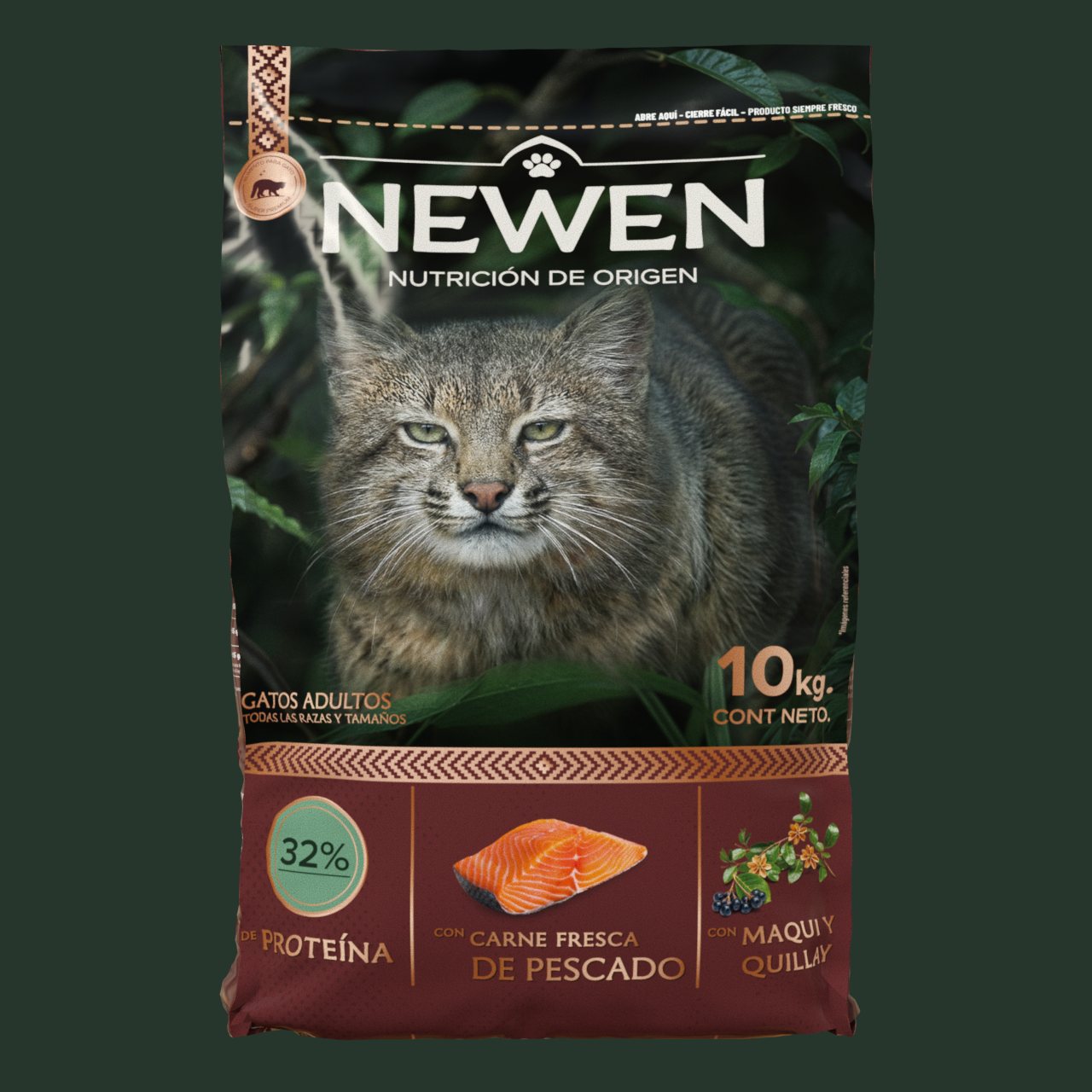 Render del saco Newen para gatos, en burdeos, con un felino nativo.