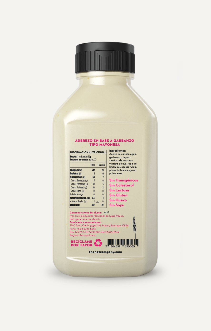 Reverso del dosificador de NotMayo: aderezo en base a garbanzo, tabla nutricional y lista de lo que no contiene.